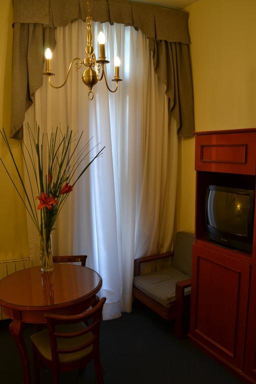 Hotel Prince Buenos Aires Extérieur photo